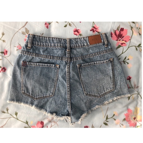 BDG URBAN OUTFITTERS high rise dree cheeky shorts - Picture 6 of 9